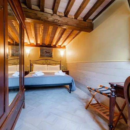 Holiday home Appia Antica Giardino Parcheggio Fermata Bus 4 Ospiti *
