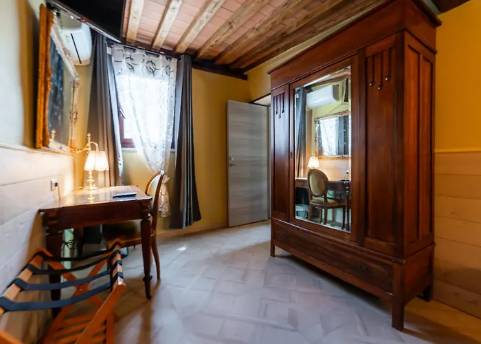 Appia Antica Giardino Parcheggio Fermata Bus * Roma